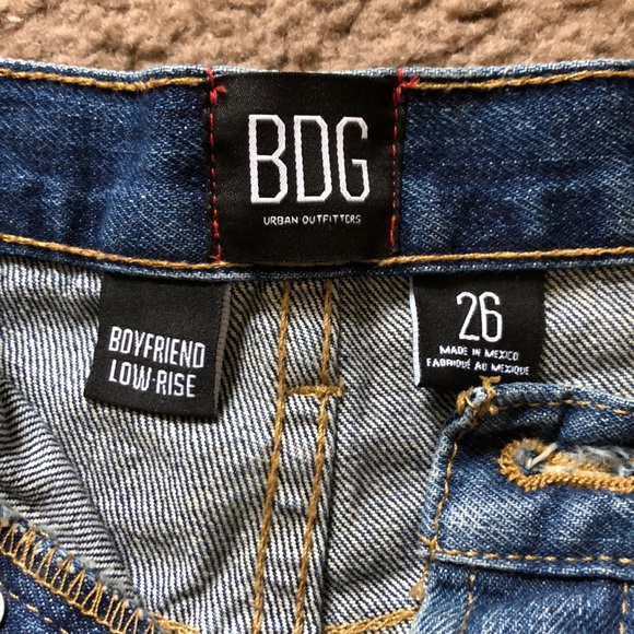 Boyfriend low rise cut off jean shorts - Picture 4 of 4